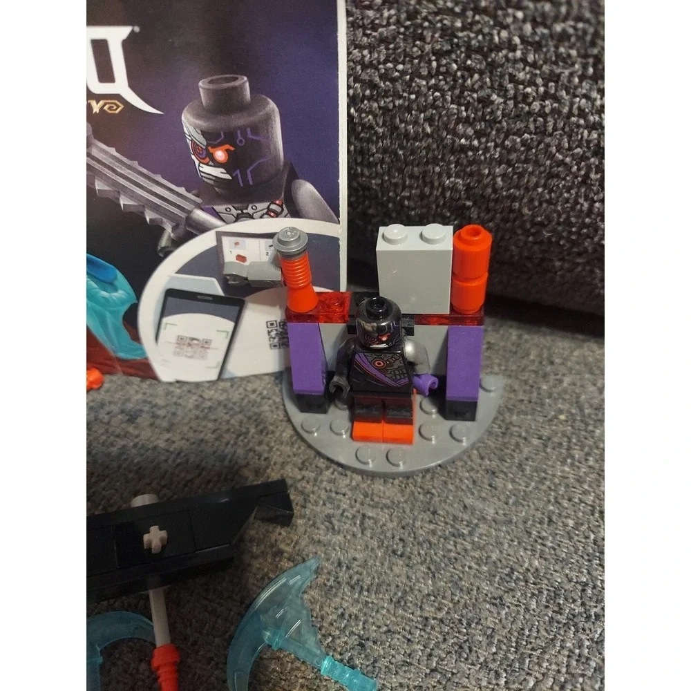 LEGO NINJAGO Legacy 71731 Epic Battle Set Zane vs. Nindroid w/ 2‎ Minifig 2021